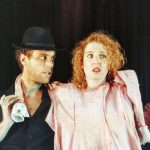 האבן והשושנים